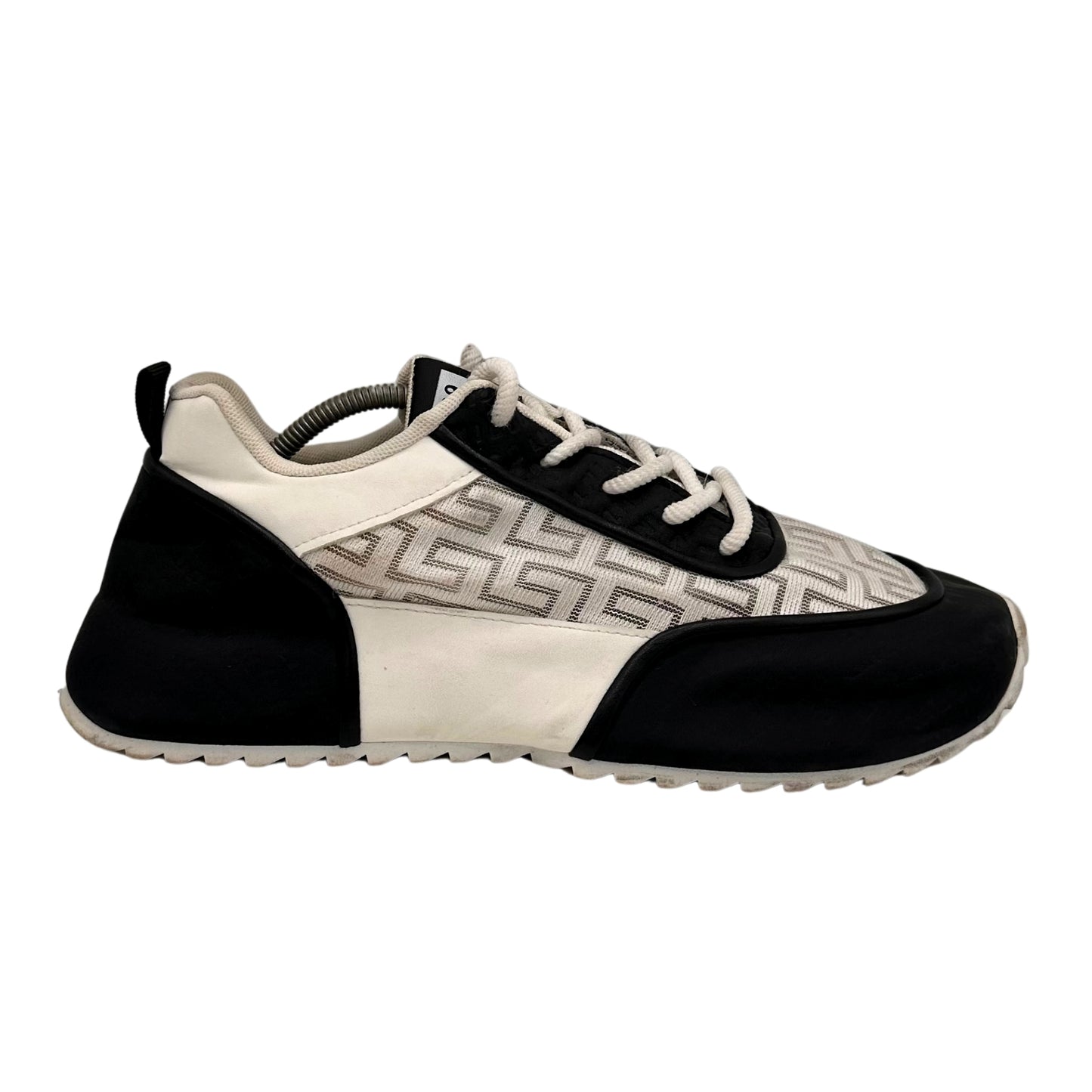 Lyxecek Sneakers
