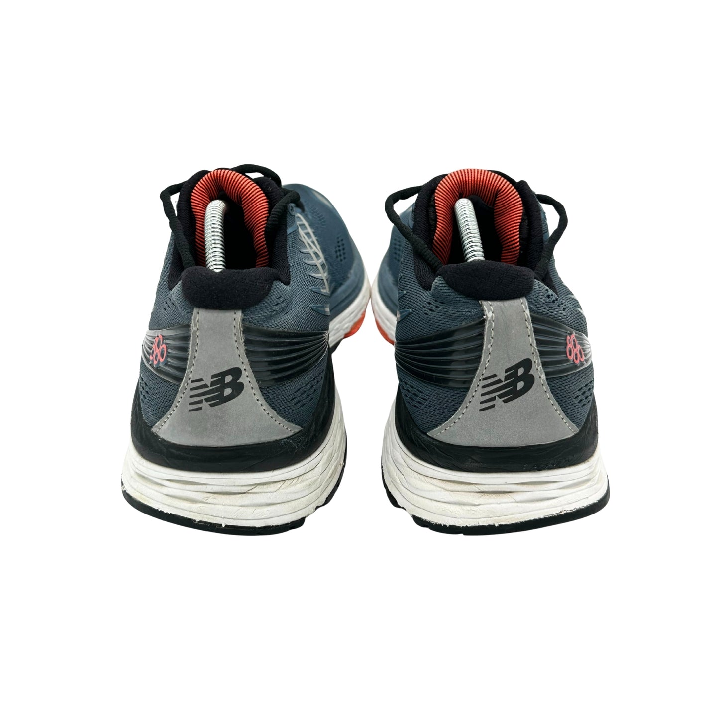 New Balance 880
