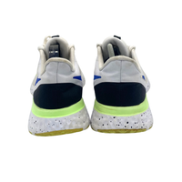 Nike Revolution