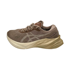 Asics Nova Blast 3