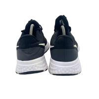 Nike Revolution