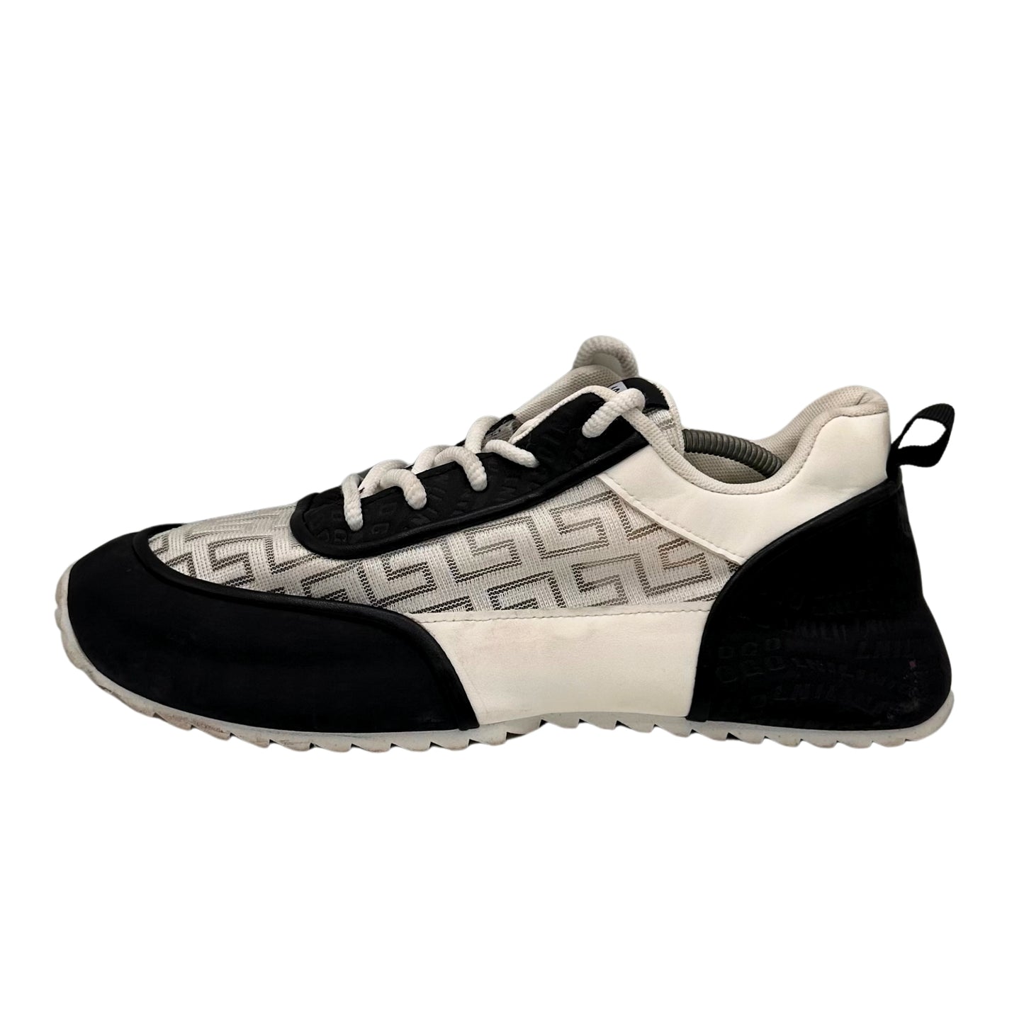Lyxecek Sneakers
